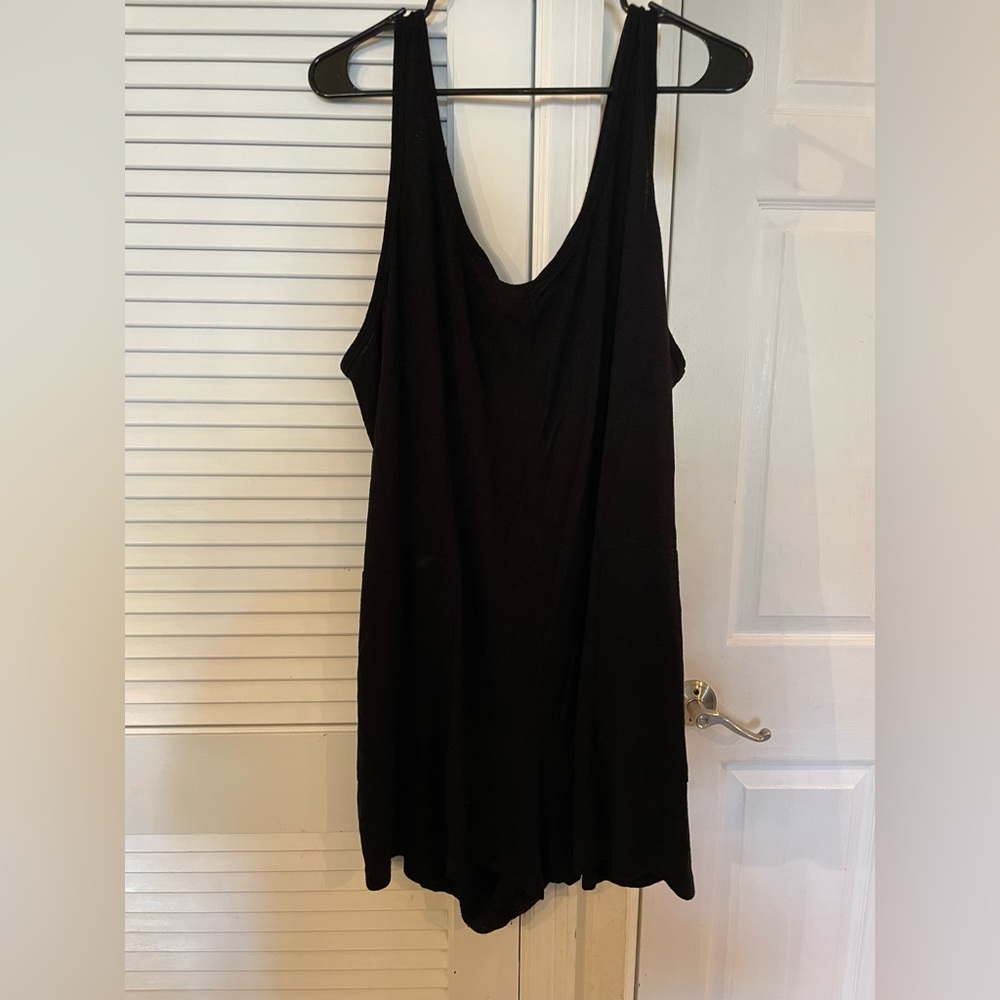 Old navy sleeveless black romper with pockets size xxl